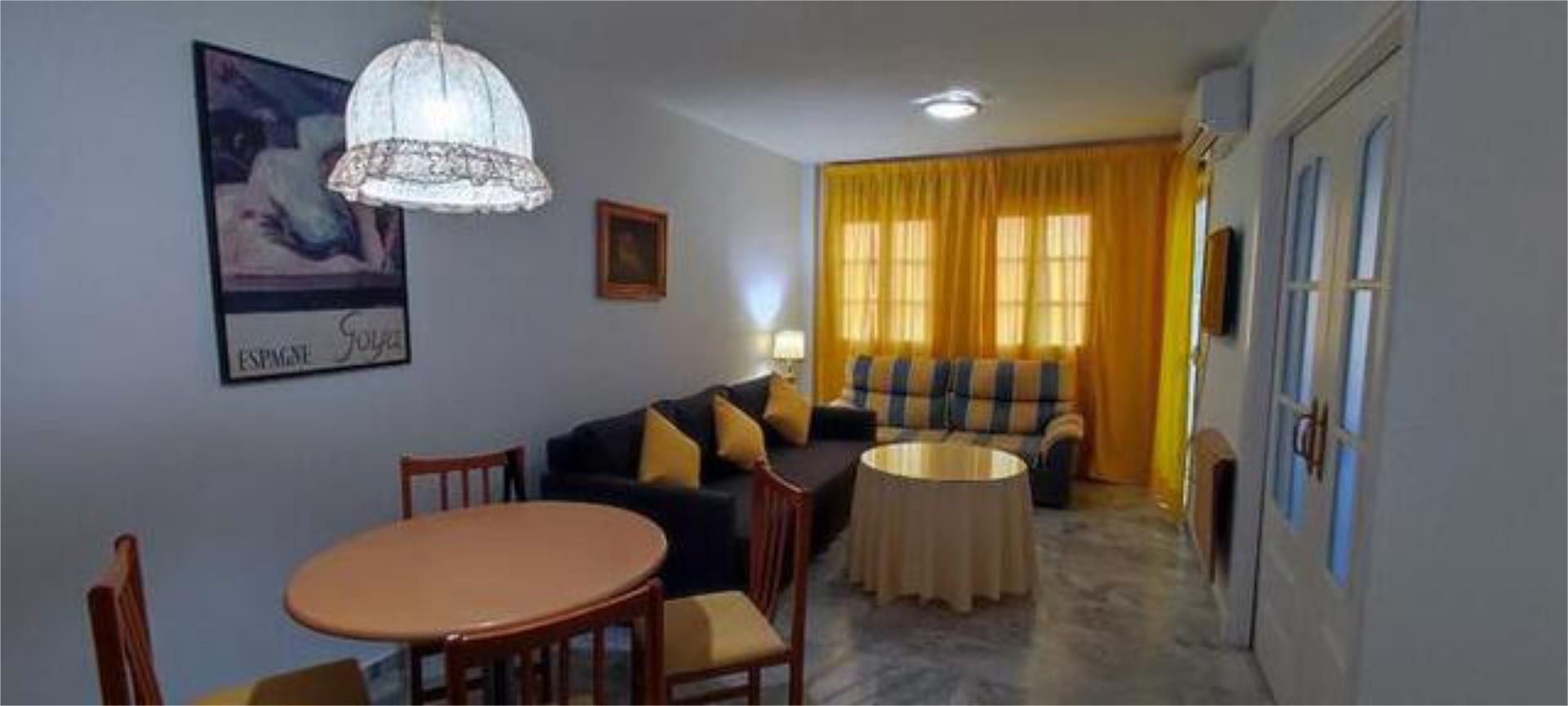 Sala de estar de Apartamento de alquiler en Rincón de la Victoria con Calefacción, Terraza y Piscina