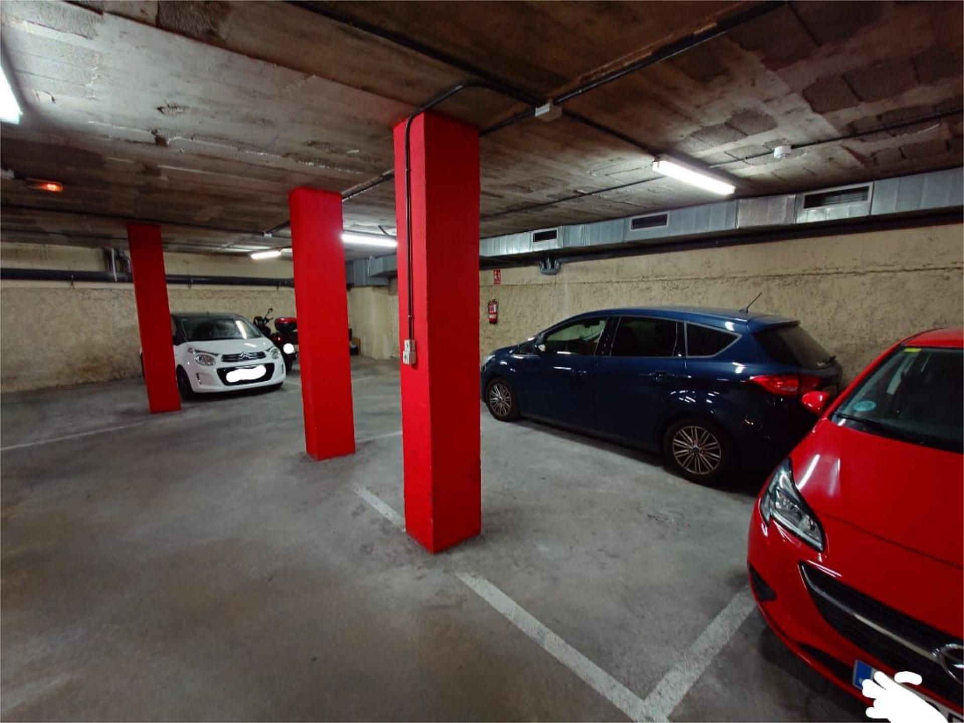 Parking of Garage to rent in Badalona