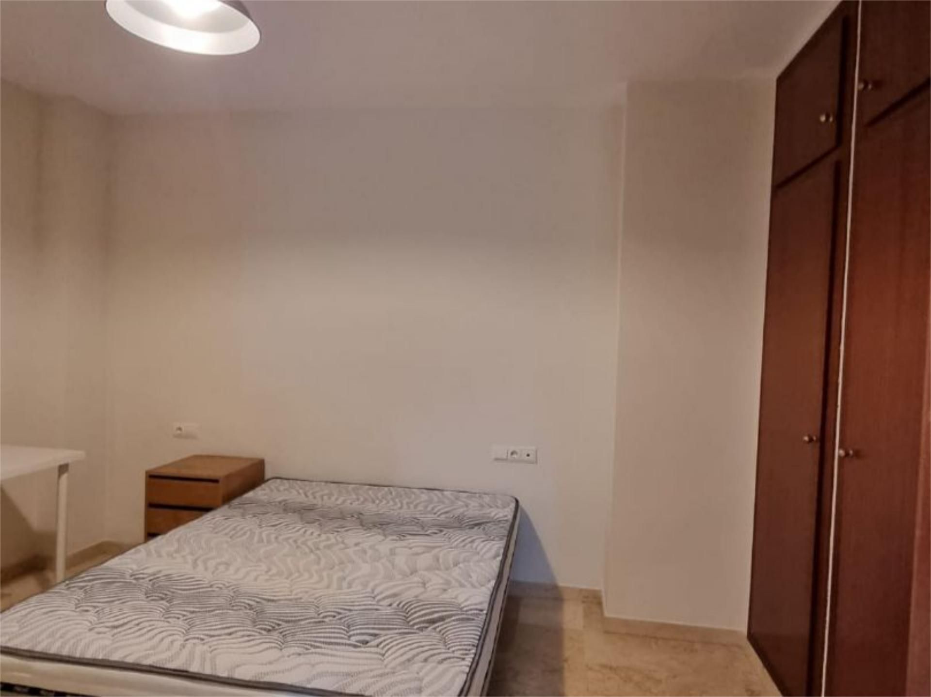 Bedroom of Flat to rent in Alcoy / Alcoi  with Terrace, Furnished and Balcony