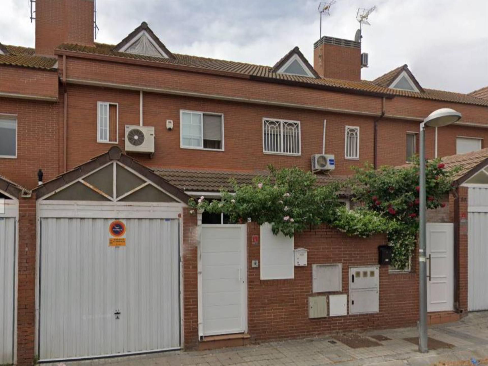 Vista exterior de Casa o chalet en venta en Ciempozuelos con Aire acondicionado, Calefacción y Videoportero