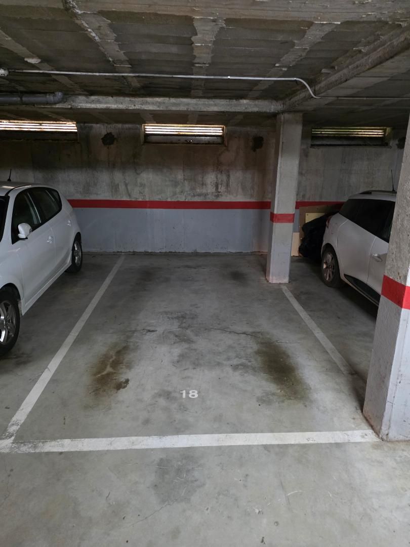 Aparcament de Garatge de lloguer en Castañeda