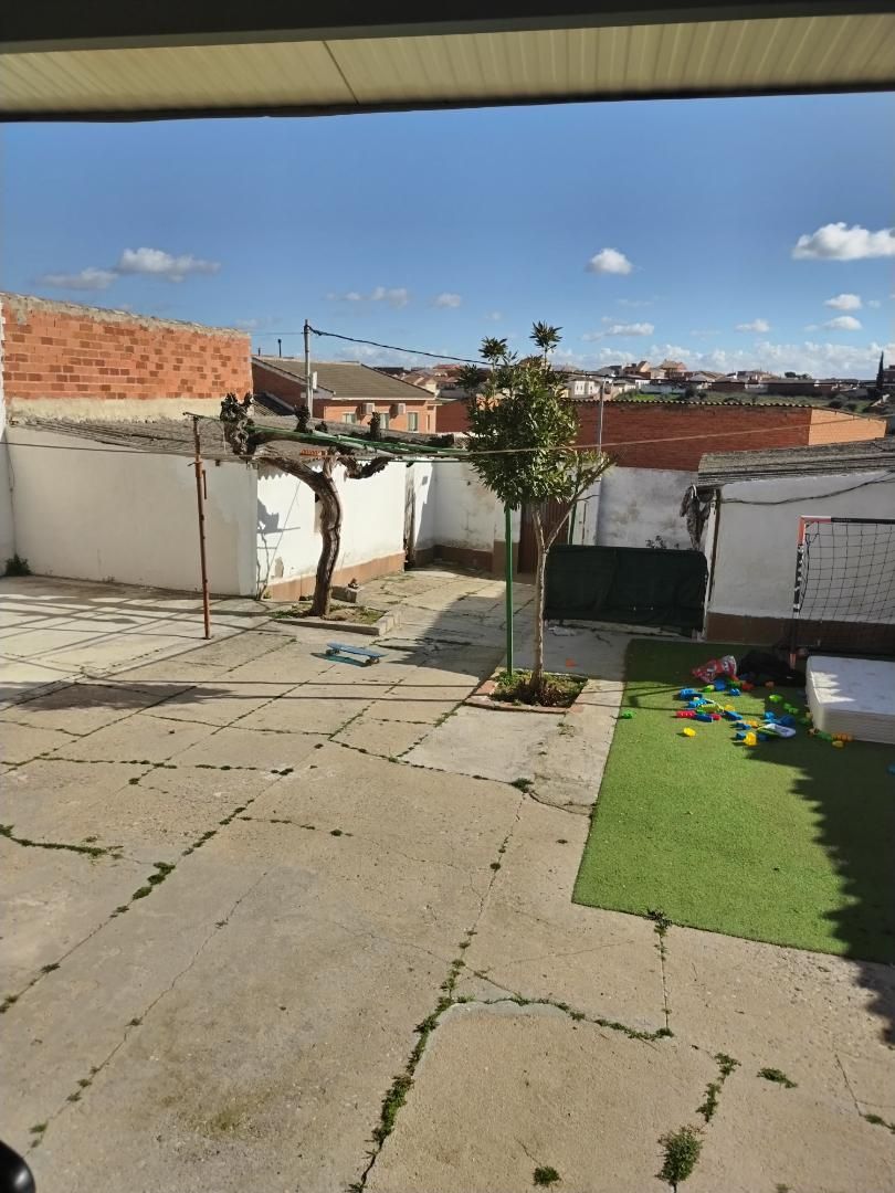 Garden of Planta baja for sale in La Puebla de Montalbán  with Heating, Private garden and Terrace