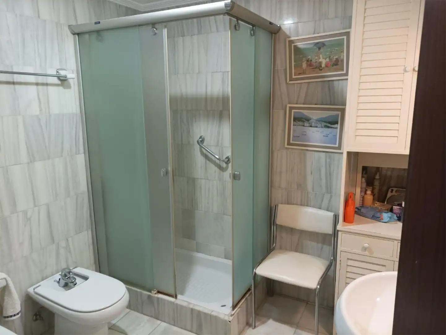 Flat for sale in Calle Levíes, 2, San Bartolomé Bathroom of Flat for sale in Sevilla Capital with Air Conditioner, Terrace and Balcony