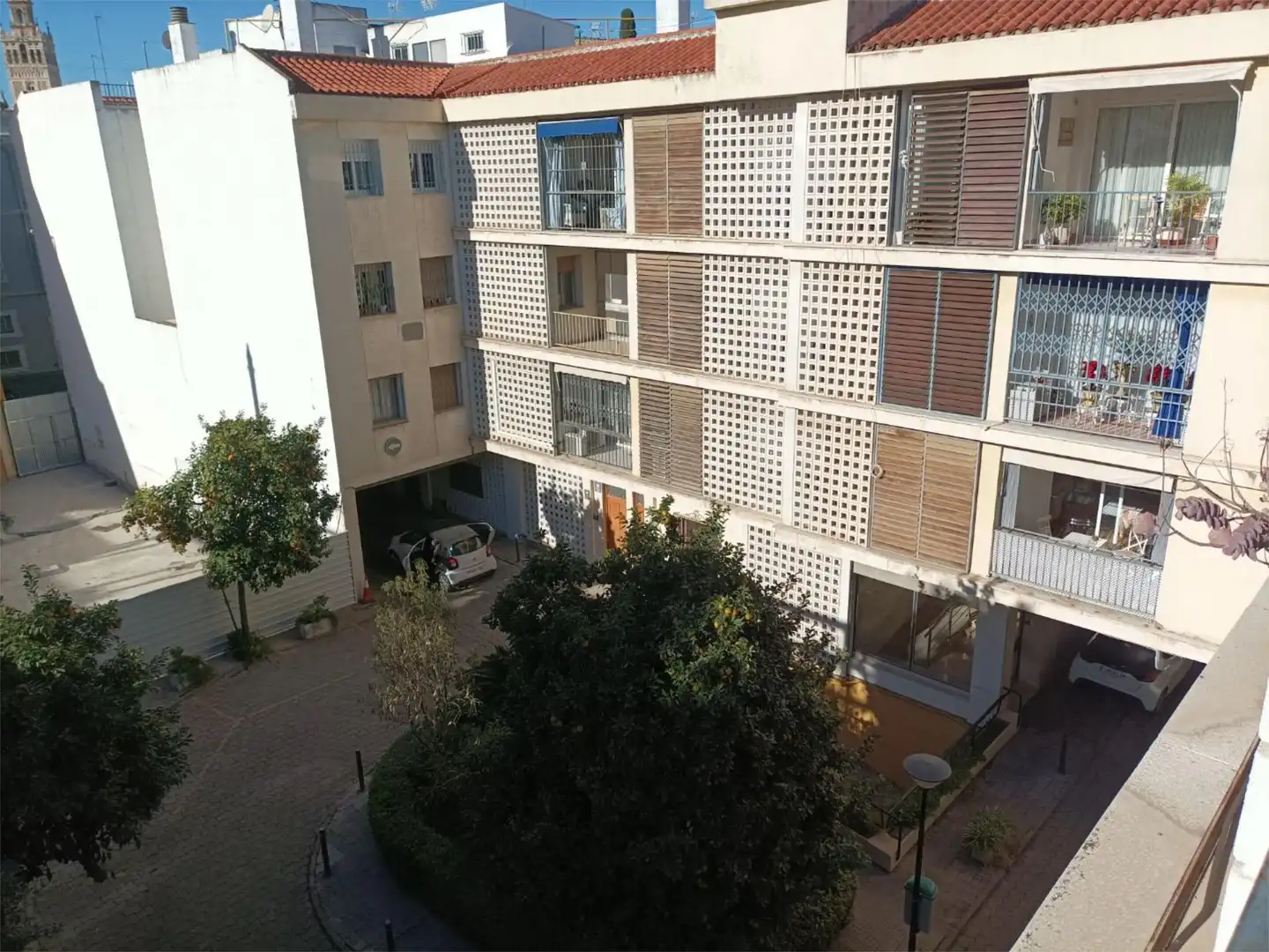 Flat for sale in Calle Levíes, 2, San Bartolomé Exterior view of Flat for sale in Sevilla Capital with Air Conditioner, Terrace and Balcony
