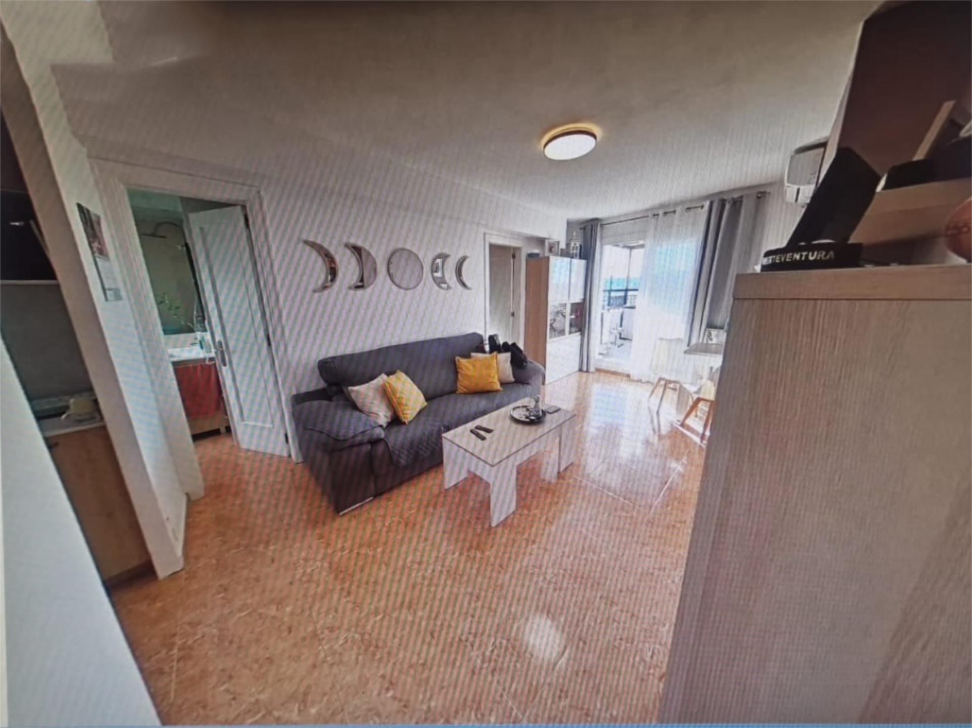 Living room of Flat to rent in Ripollet  with Air Conditioner, Parquet flooring and Terrace