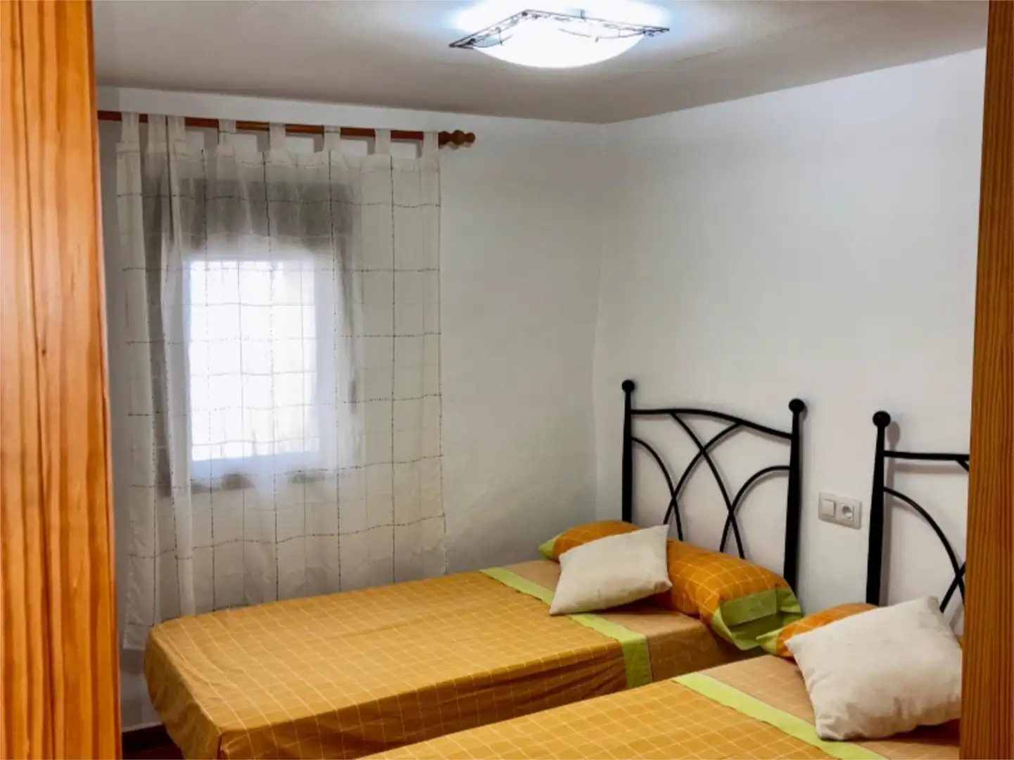 Casa adosada en venta en Calle Molinete, 1, Calles Habitación de Casa adosada en venta en Calles con Aire acondicionado y Balcón