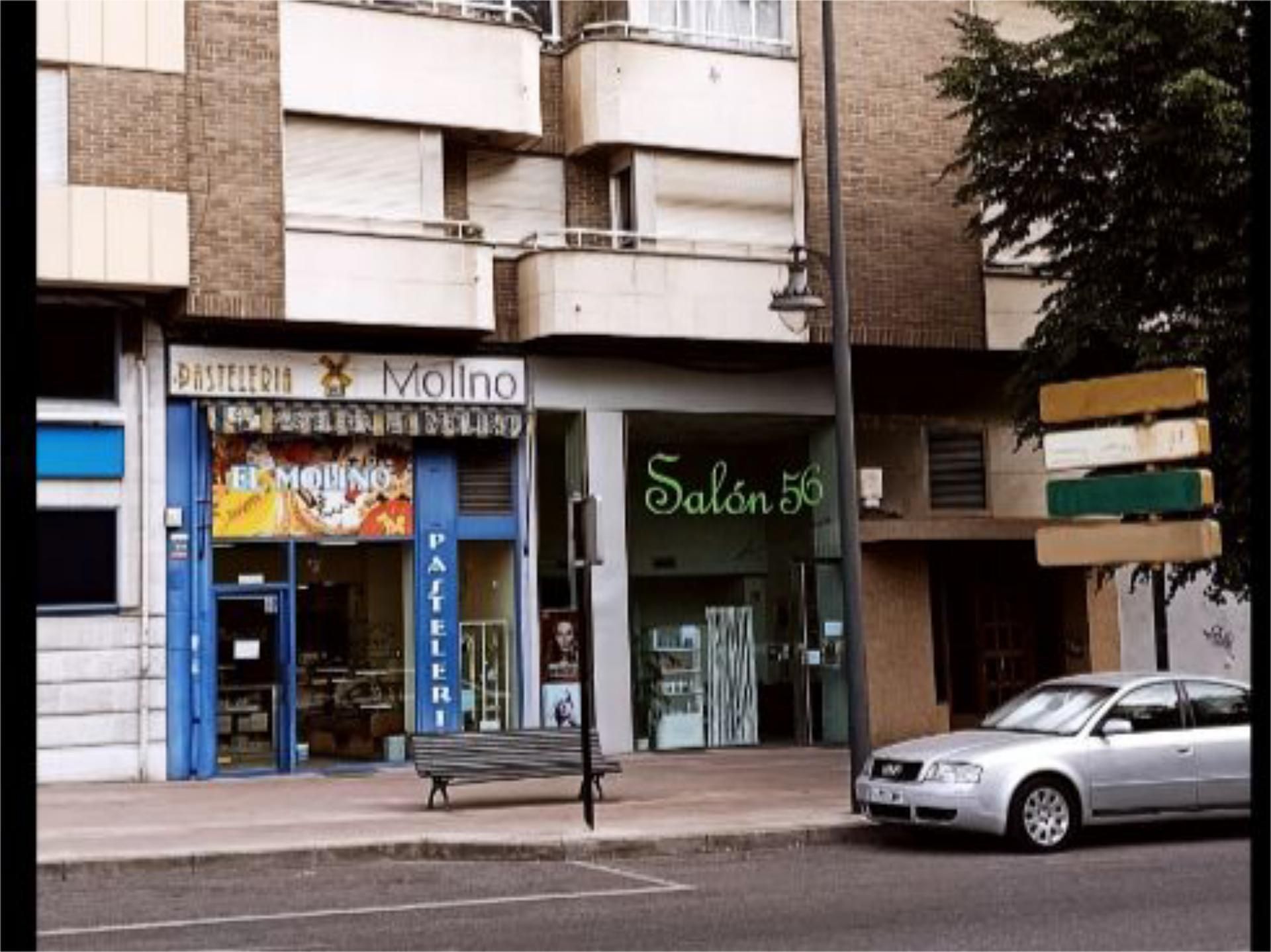 Pis en venda a Calle General Vives, 56, Zona Alta Pis en venda en Ponferrada amb Calefacció, Parquet i Traster