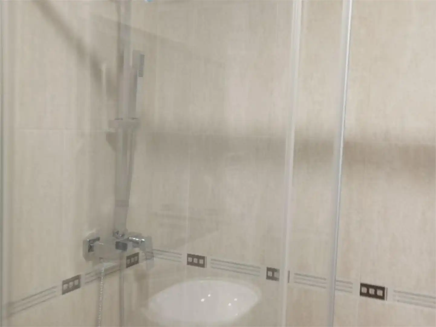 Room in Calle Luis Barahona de Soto, 1, Los Guindos - Parque Mediterráneo - Santa Paula Room in Calle Luis Barahona de Soto, 1, Los Guindos - Parque Mediterráneo - Santa Paula