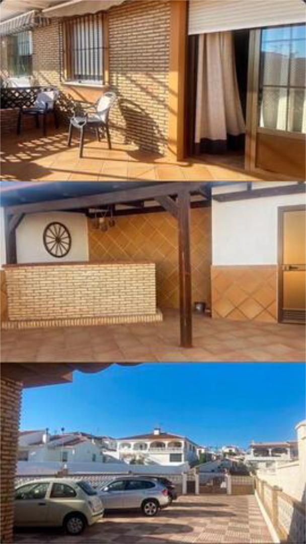 Casa adosada en venda en Almonte amb Terrassa
