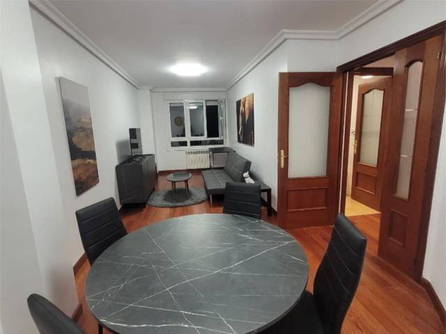 Piso en Alquiler en Calle González Besada, 55 en Auditorio - Seminario - Parque de Invierno