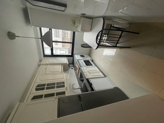 Piso en Alquiler en Rúa Brasil, 9 en Cuatro Caminos - Plaza de la Cubela