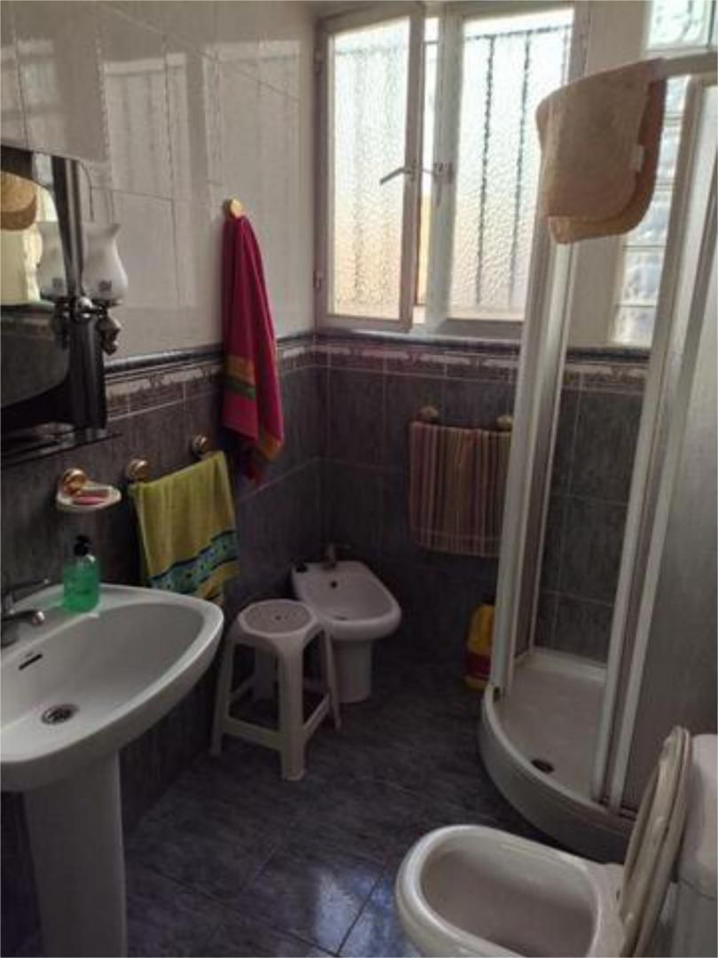 Bany de Casa o xalet en venda en Guadix amb Jardí privat i Terrassa