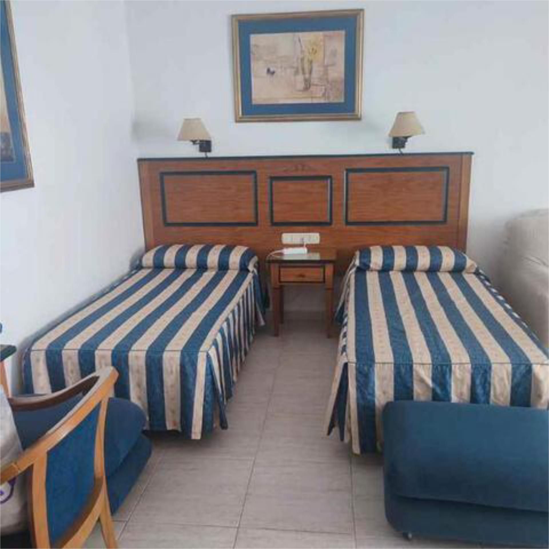 Bedroom of Study to rent in Fuengirola
