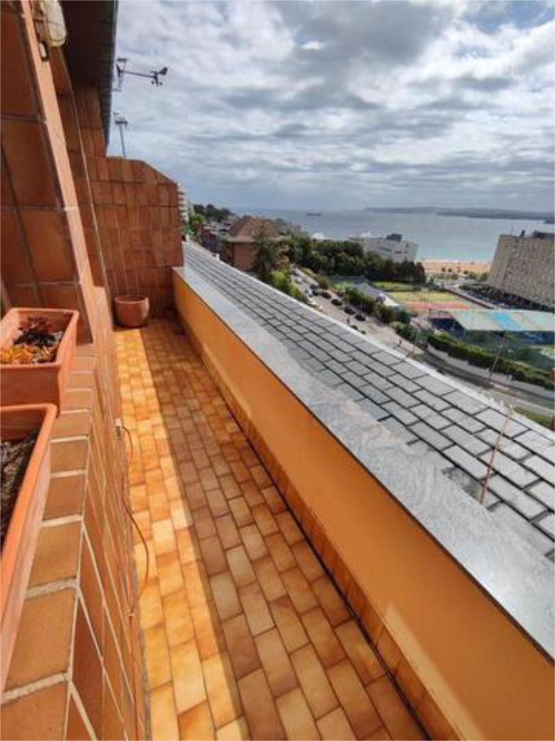 Terrassa de Àtic de lloguer en Santander amb Calefacció, Terrassa i Moblat