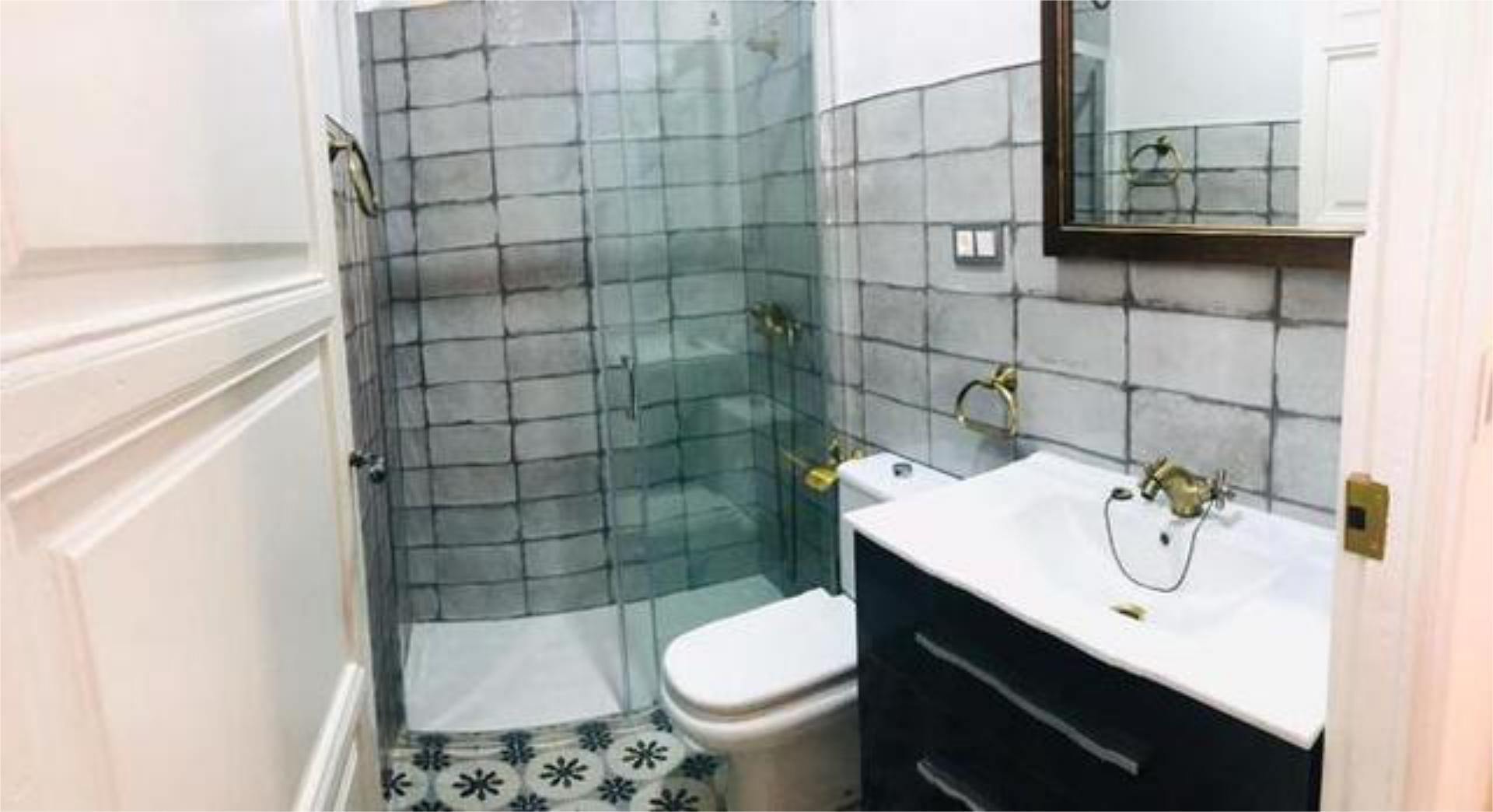 Bany de Apartament de lloguer en Cartagena