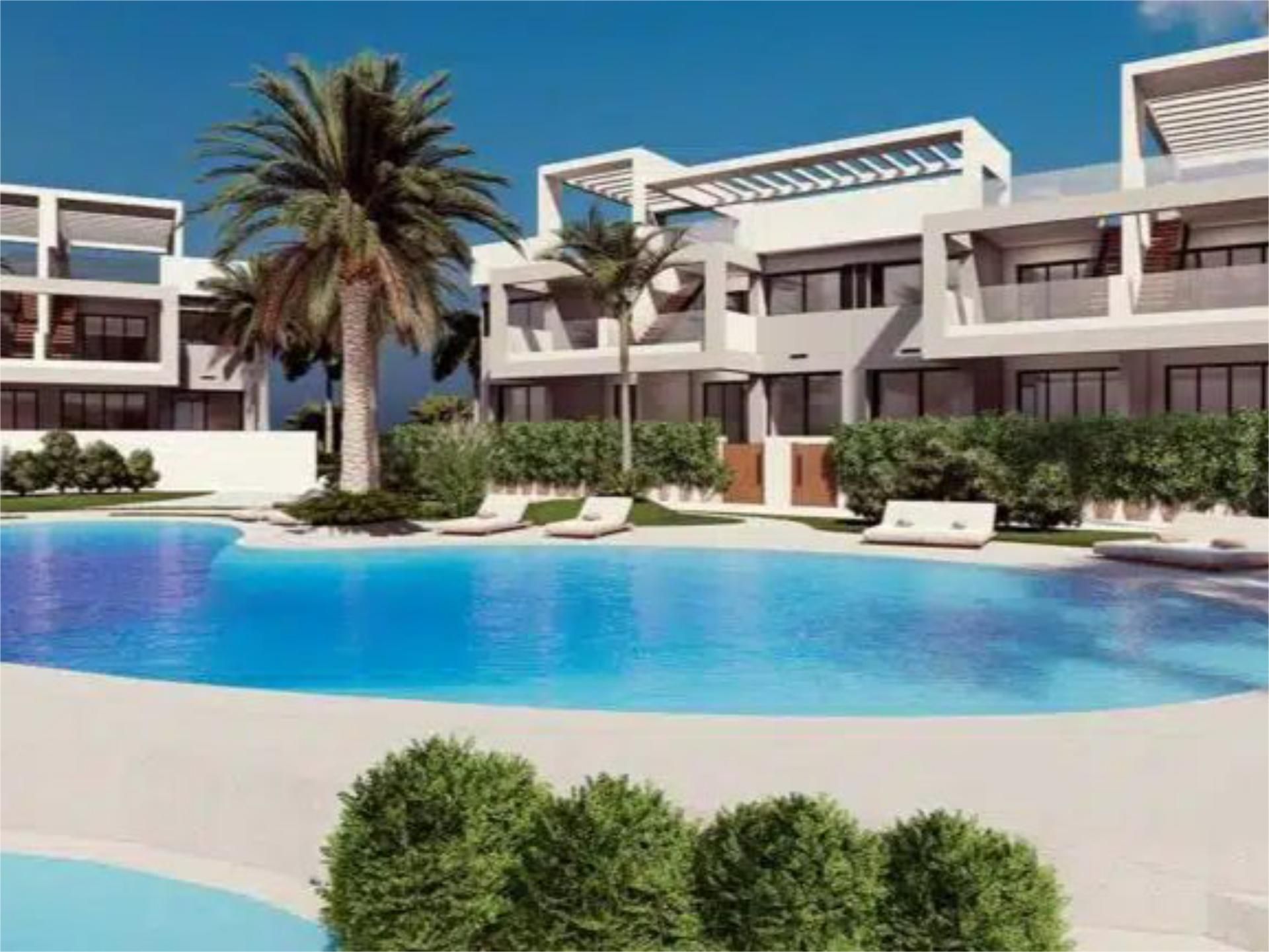 Swimming pool of Apartment to rent in Torrevieja  with Air Conditioner, Heating and Terrace