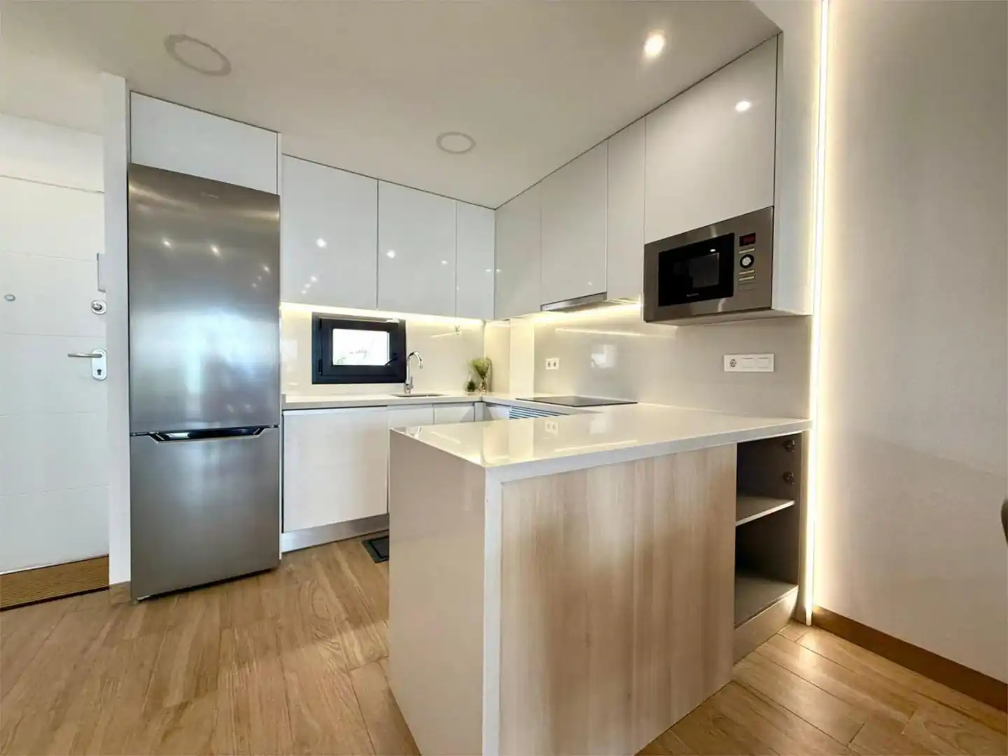 Apartments for rent in Calle Calpe, 8, Los Balcones - Los Altos Kitchen of Apartments for rent in Torrevieja with Air Conditioner, Heating and Terrace
