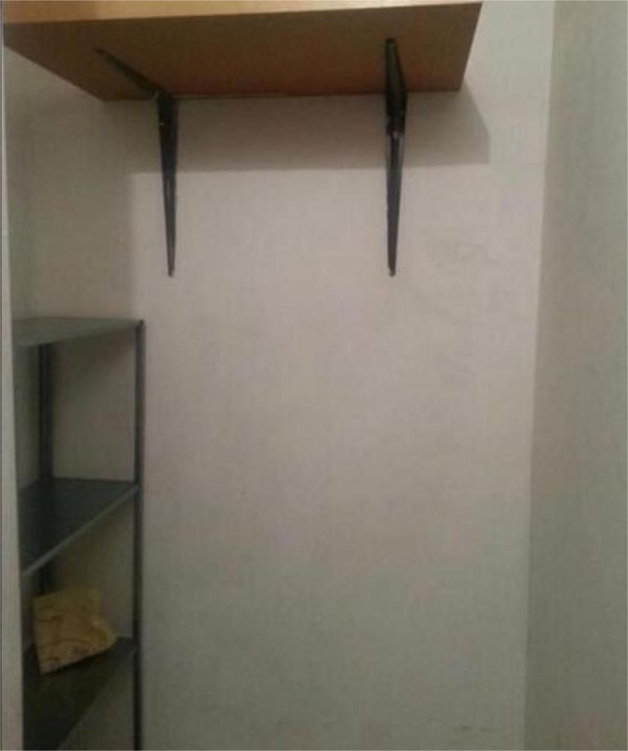 Box room to rent in  Madrid Capital