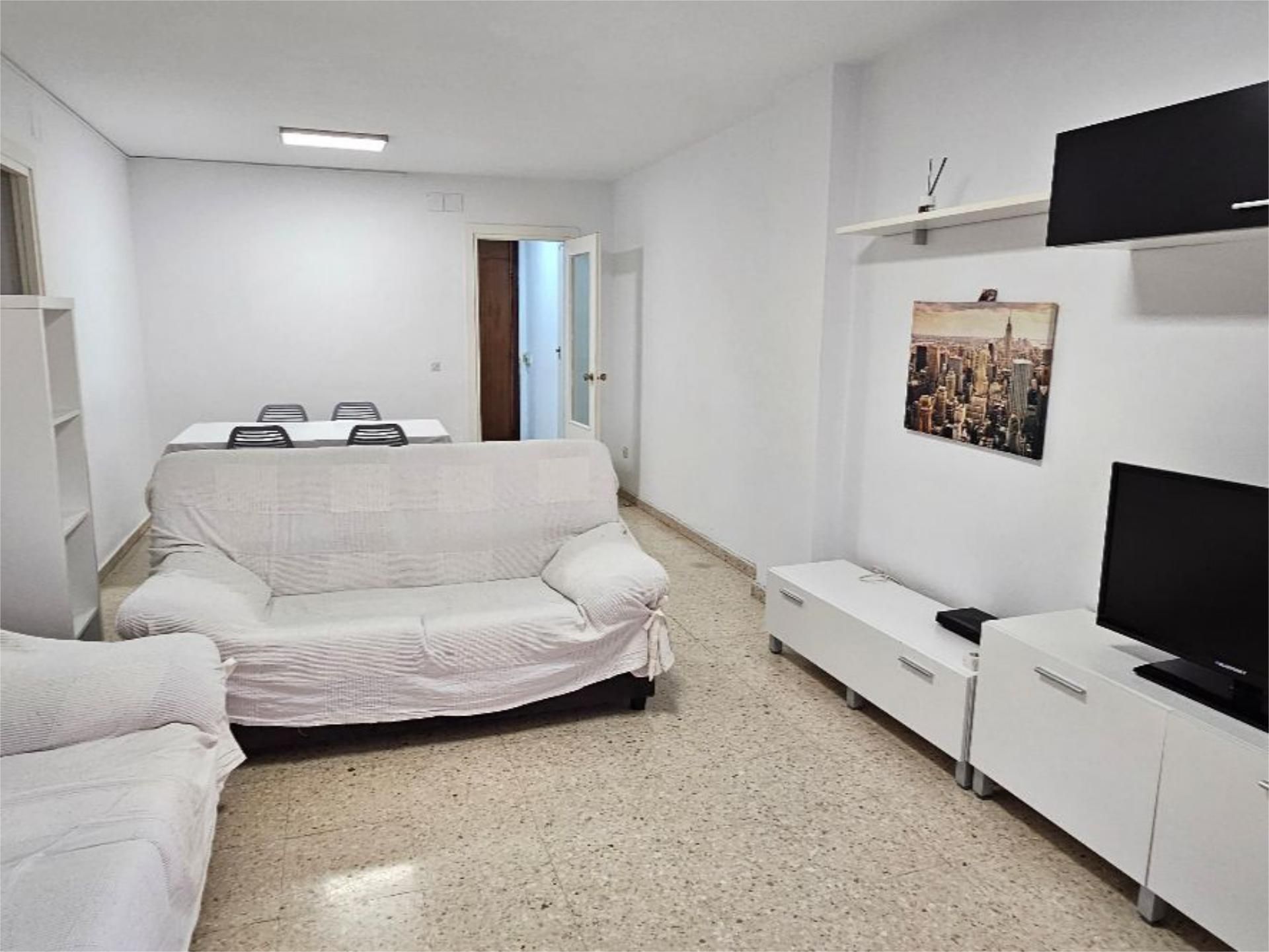 Sala de estar de Piso de alquiler en  Sevilla Capital con Aire acondicionado, Amueblado y Balcón