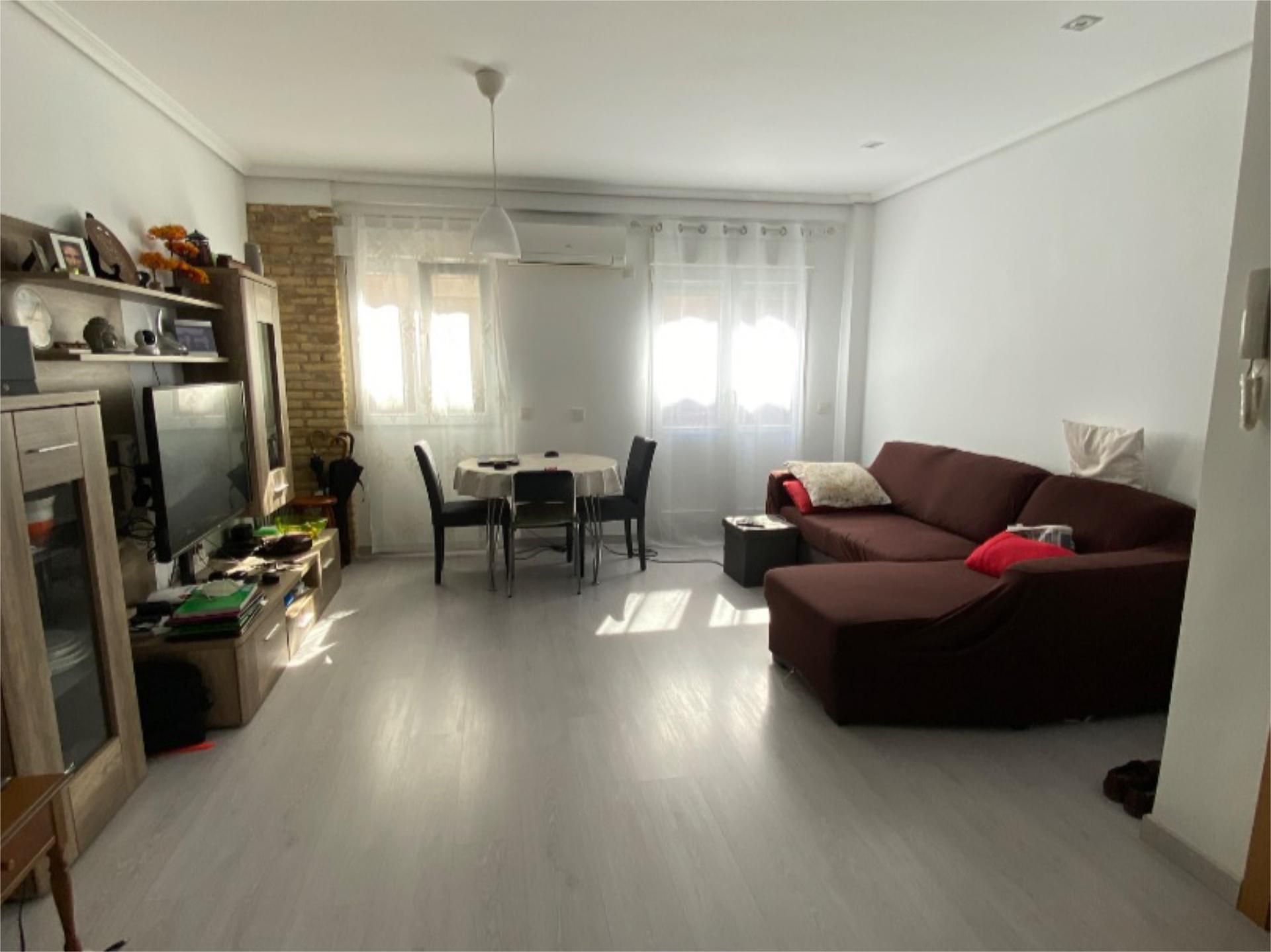 Exterior view of Flat to rent in  Valencia Capital  with Air Conditioner, Heating and Parquet flooring
