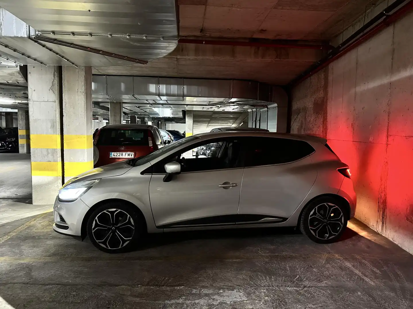 Garage zur Miete in Carrer Piles, 8, Centro Histórico Parkplatz von Garage zur Miete in Gandia