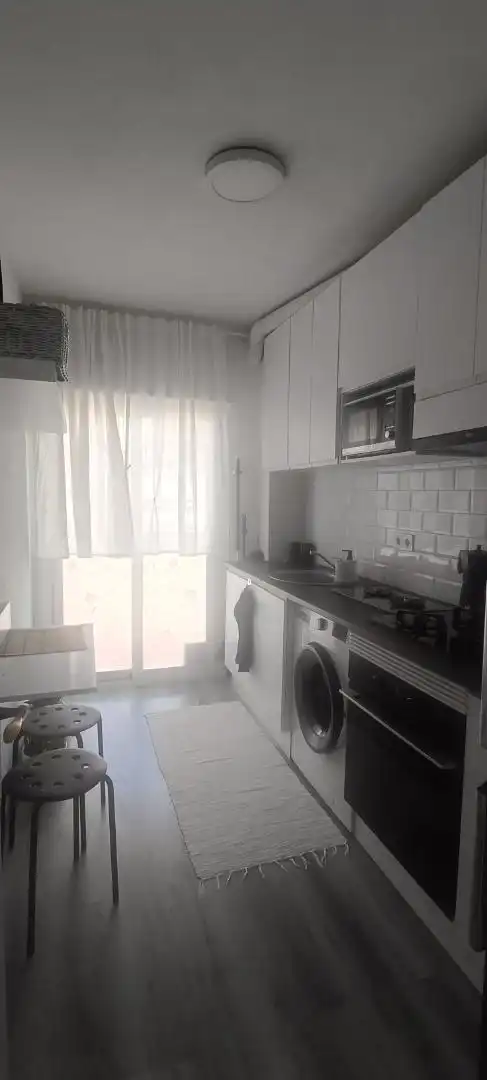 Room in Calle de la Virgen de Begoña, 25, Pueblo Nuevo Kitchen of Flat for share in Madrid