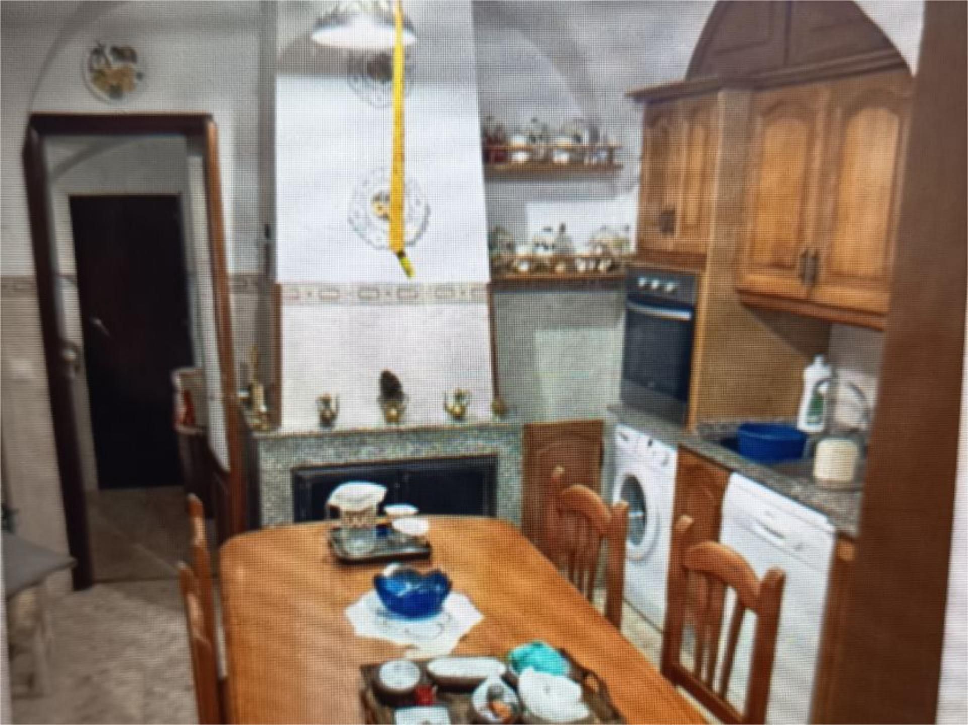 Cuina de Casa adosada en venda en Cardeña amb Calefacció, Terrassa i Traster