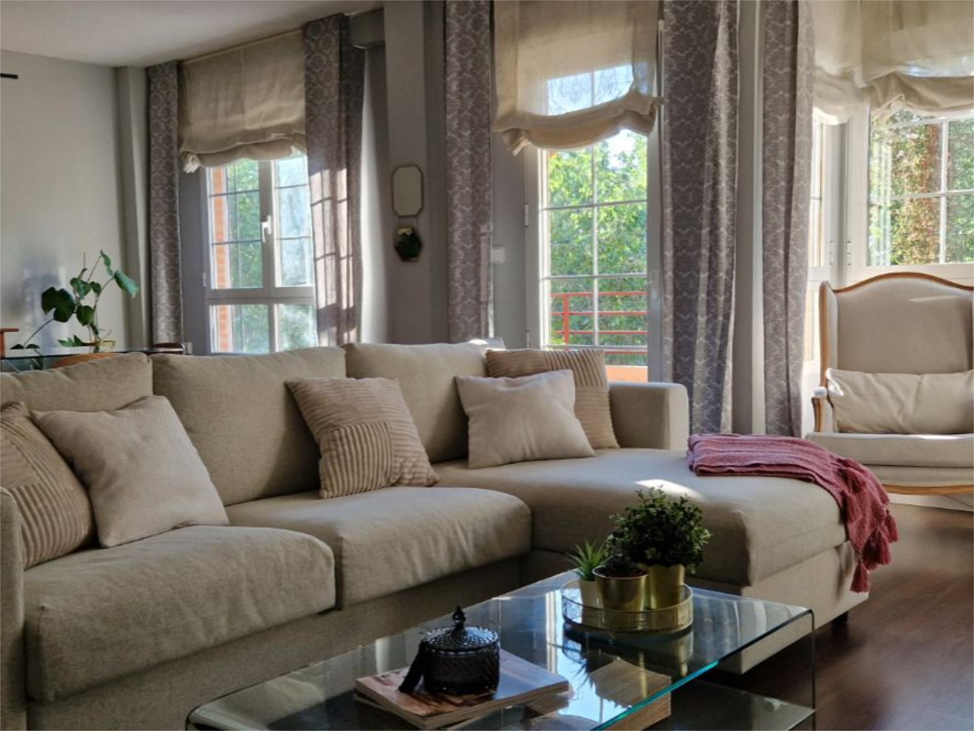 Sala de estar de Piso en venta en  Albacete Capital con Aire acondicionado, Terraza y Balcón