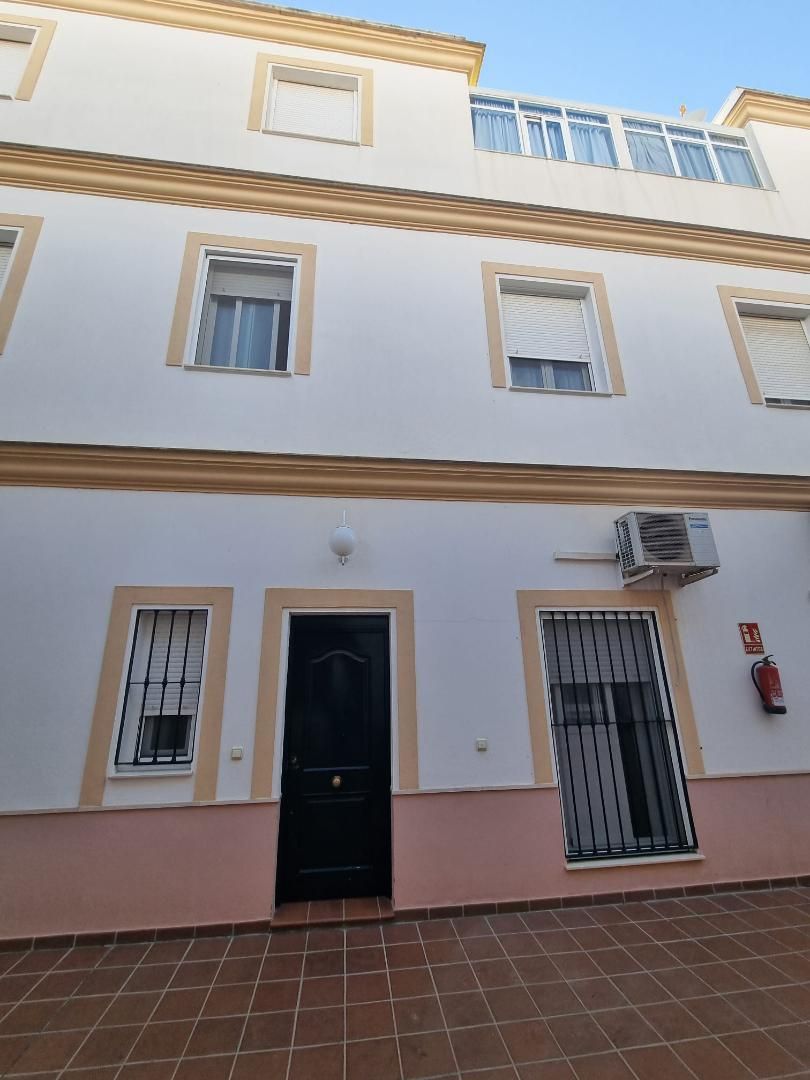 Vista exterior de Piso en venta en Umbrete con Aire acondicionado, Calefacción y Terraza