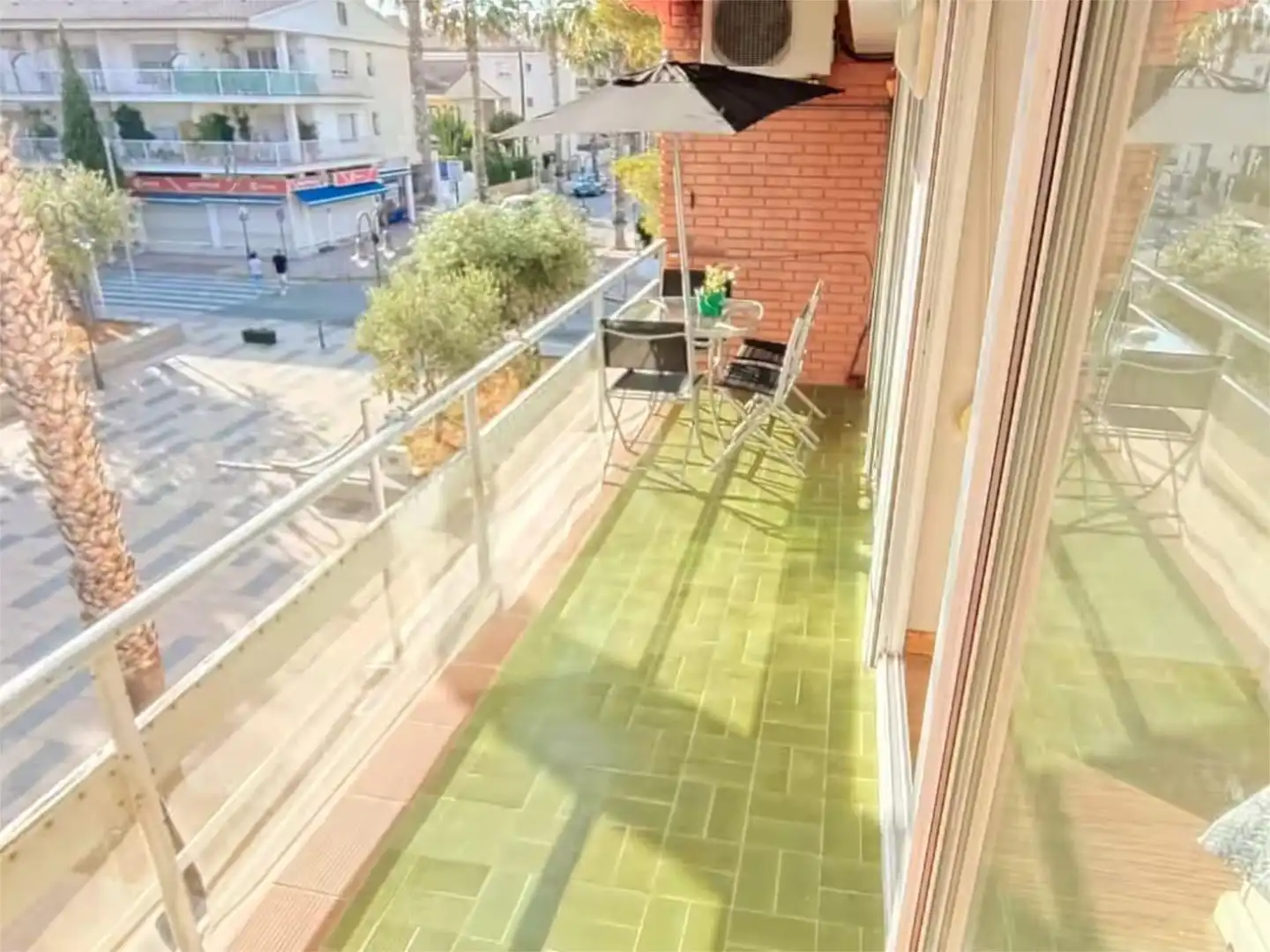 Terraza de Piso en venta en Roda de Berà con Aire acondicionado, Calefacción y Jardín privado