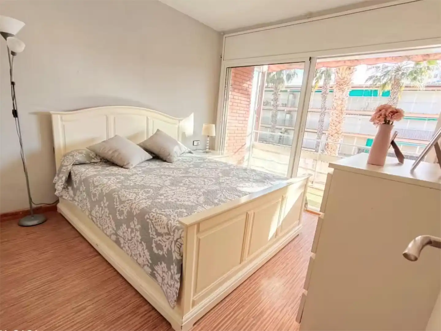 Habitación de Piso en venta en Roda de Berà con Aire acondicionado, Calefacción y Jardín privado