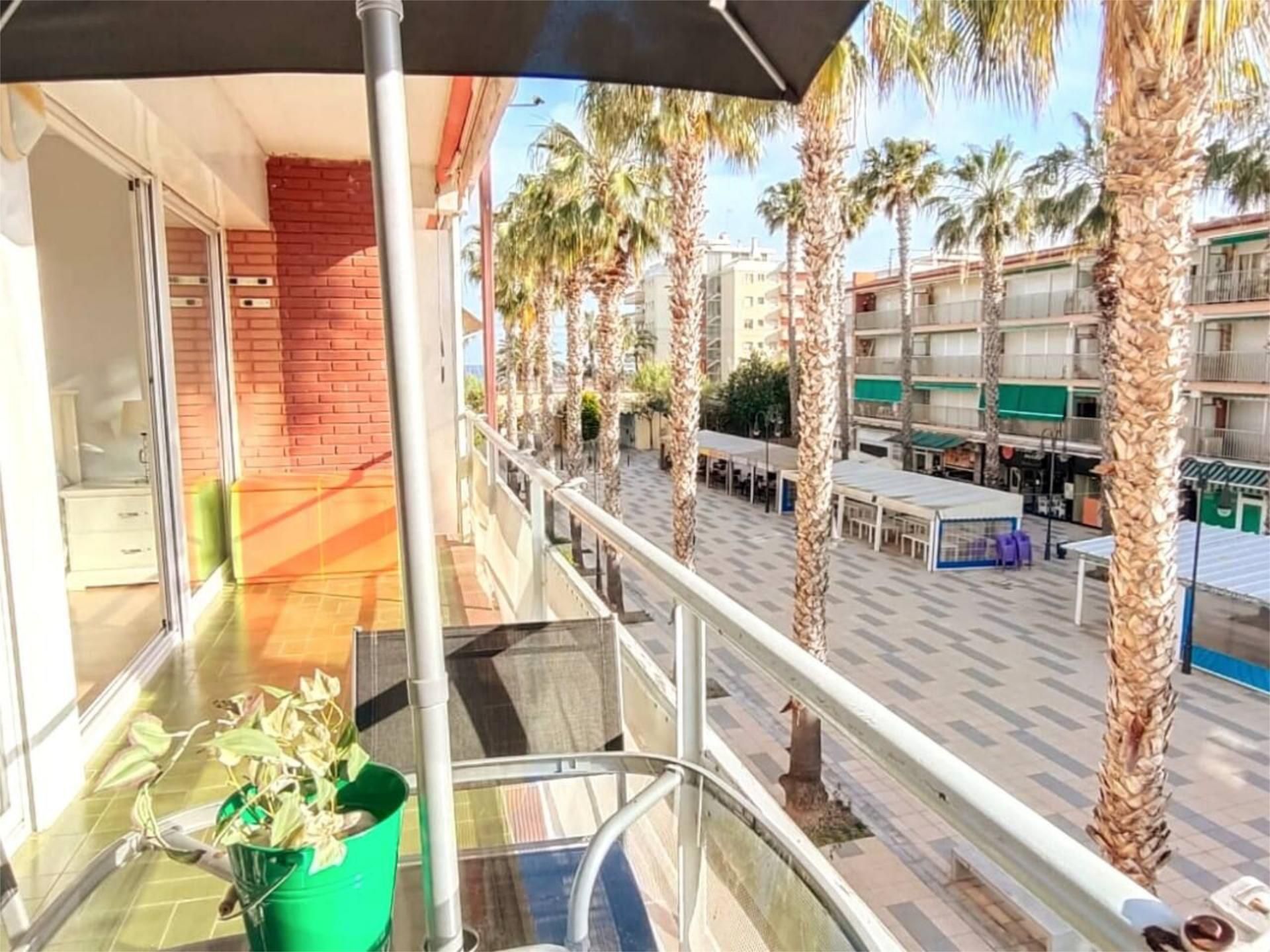 Exterior view of Flat for sale in Roda de Berà  with Air Conditioner, Terrace and Balcony