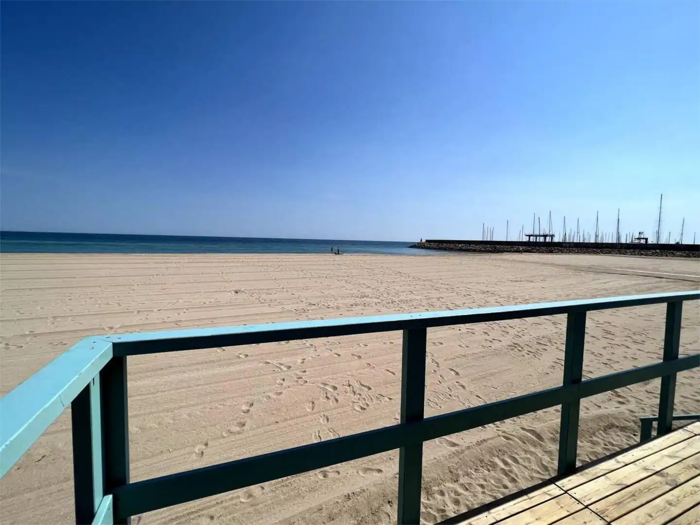 Vista exterior de Piso en venta en Roda de Berà con Aire acondicionado, Calefacción y Jardín privado