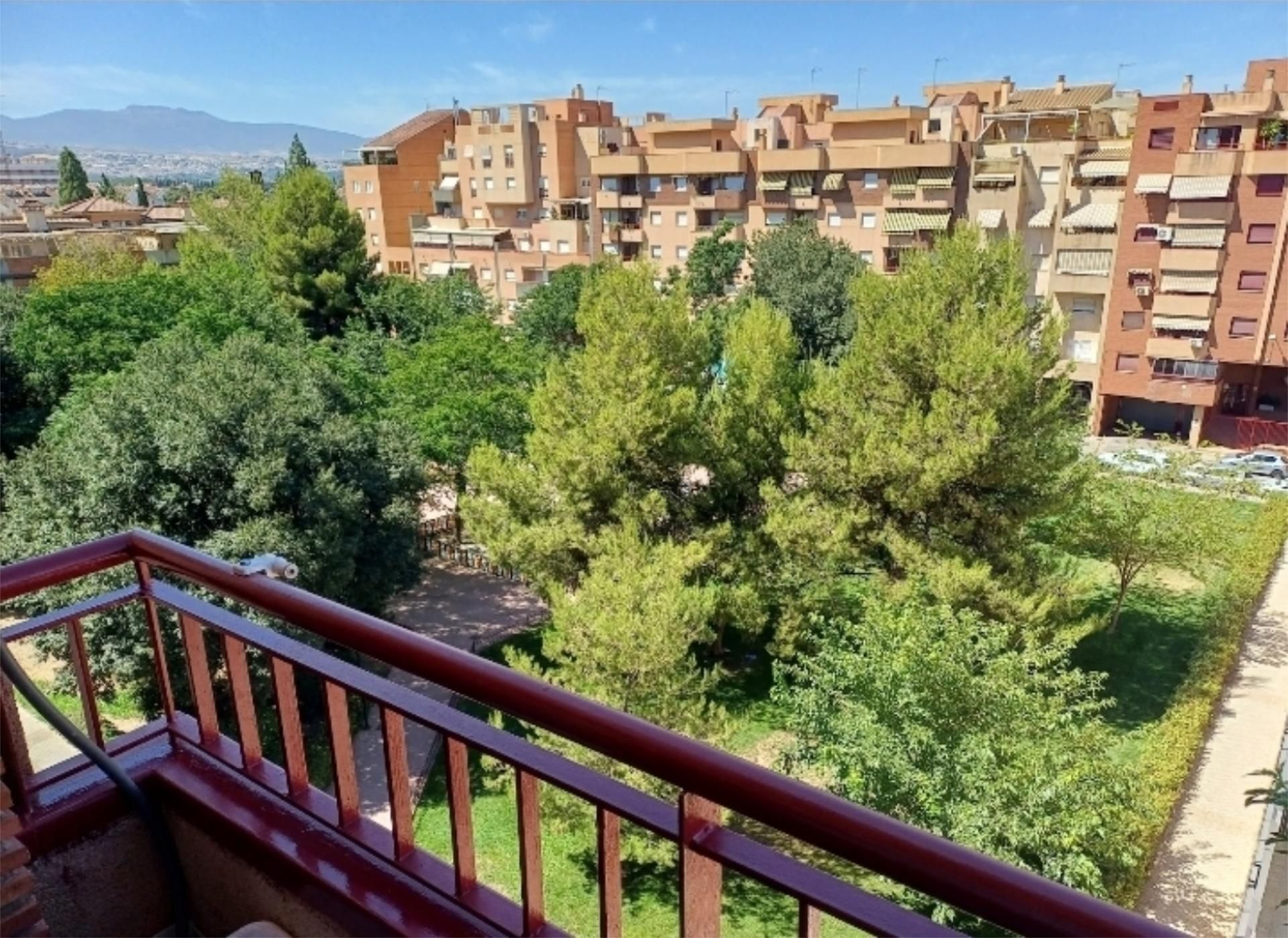 Vista exterior de Pis de lloguer en  Granada Capital amb Aire condicionat, Calefacció i Terrassa