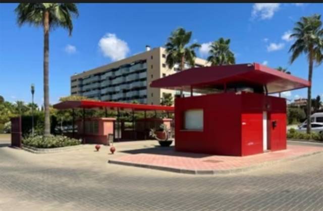 Piso en Venta en Avenida Dolores Rodríguez de Aragón, 2 en El Cónsul - Ciudad Universitaria - El Romeral