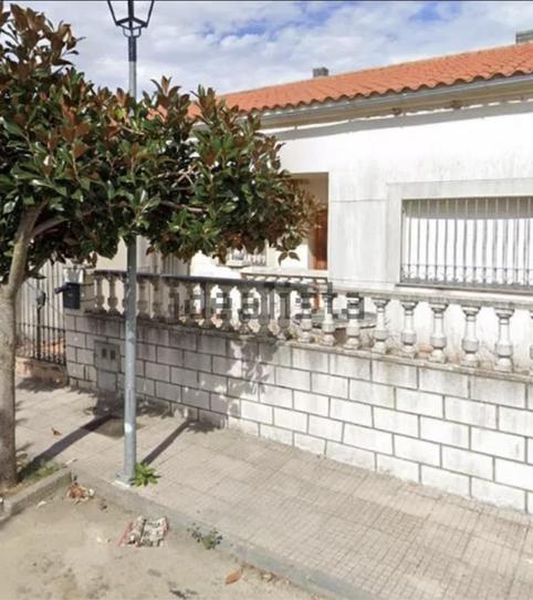 Photo 2 of Flat for sale in Calle Villa Rota, 6, Santa Cruz de la Sierra, Cáceres