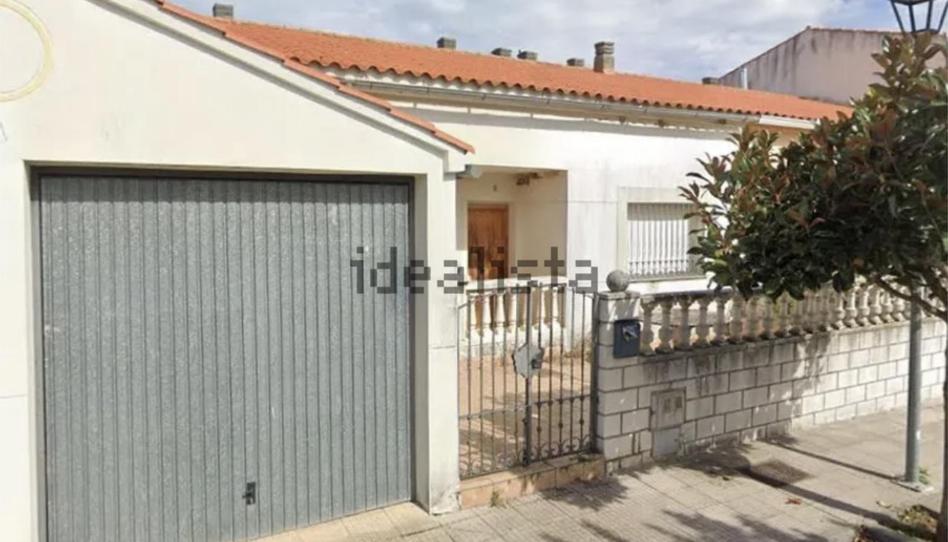 Photo 1 of Flat for sale in Calle Villa Rota, 6, Santa Cruz de la Sierra, Cáceres