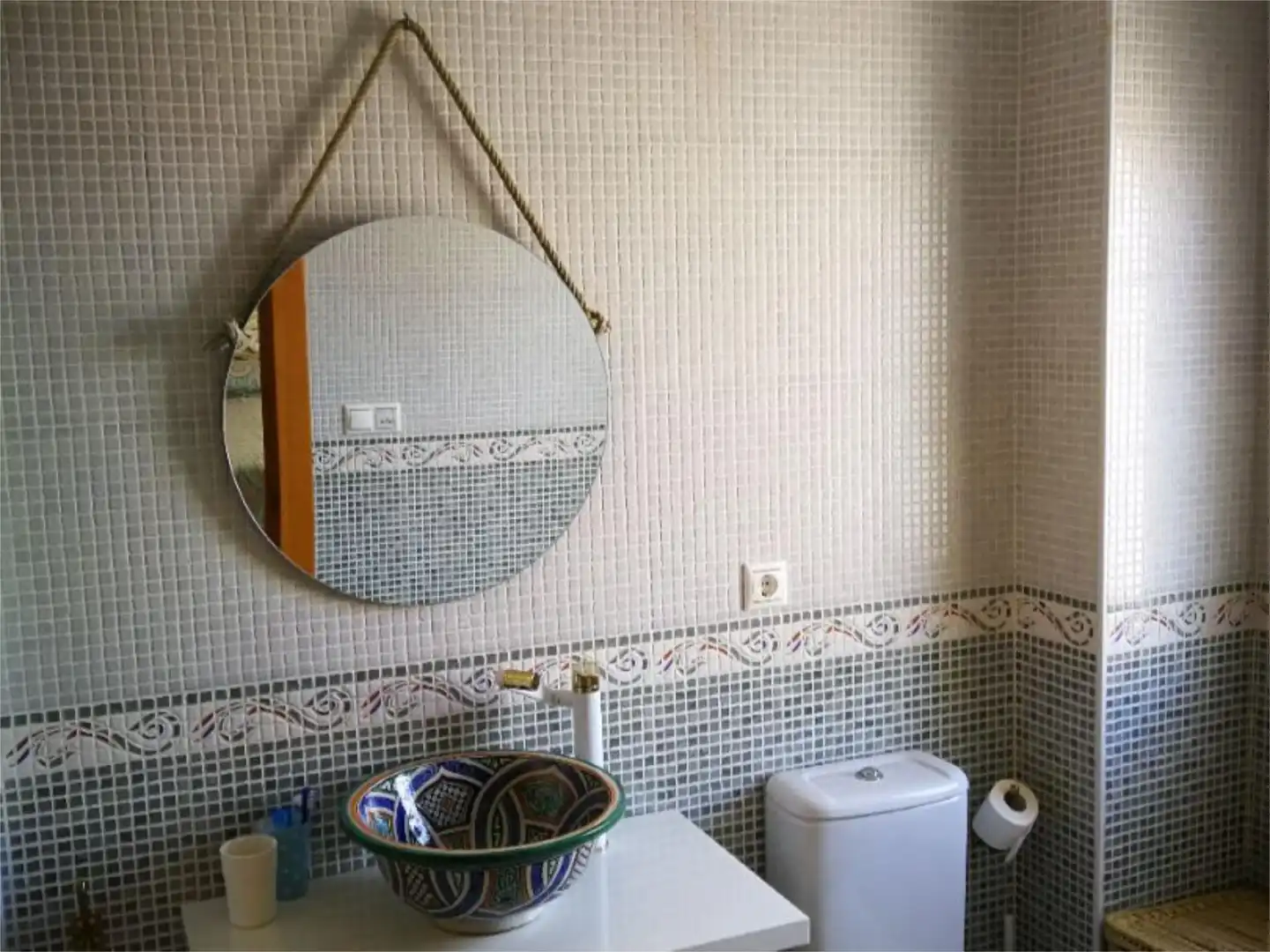 Baño de Piso en venta en Bormujos con Aire acondicionado, Calefacción y Terraza