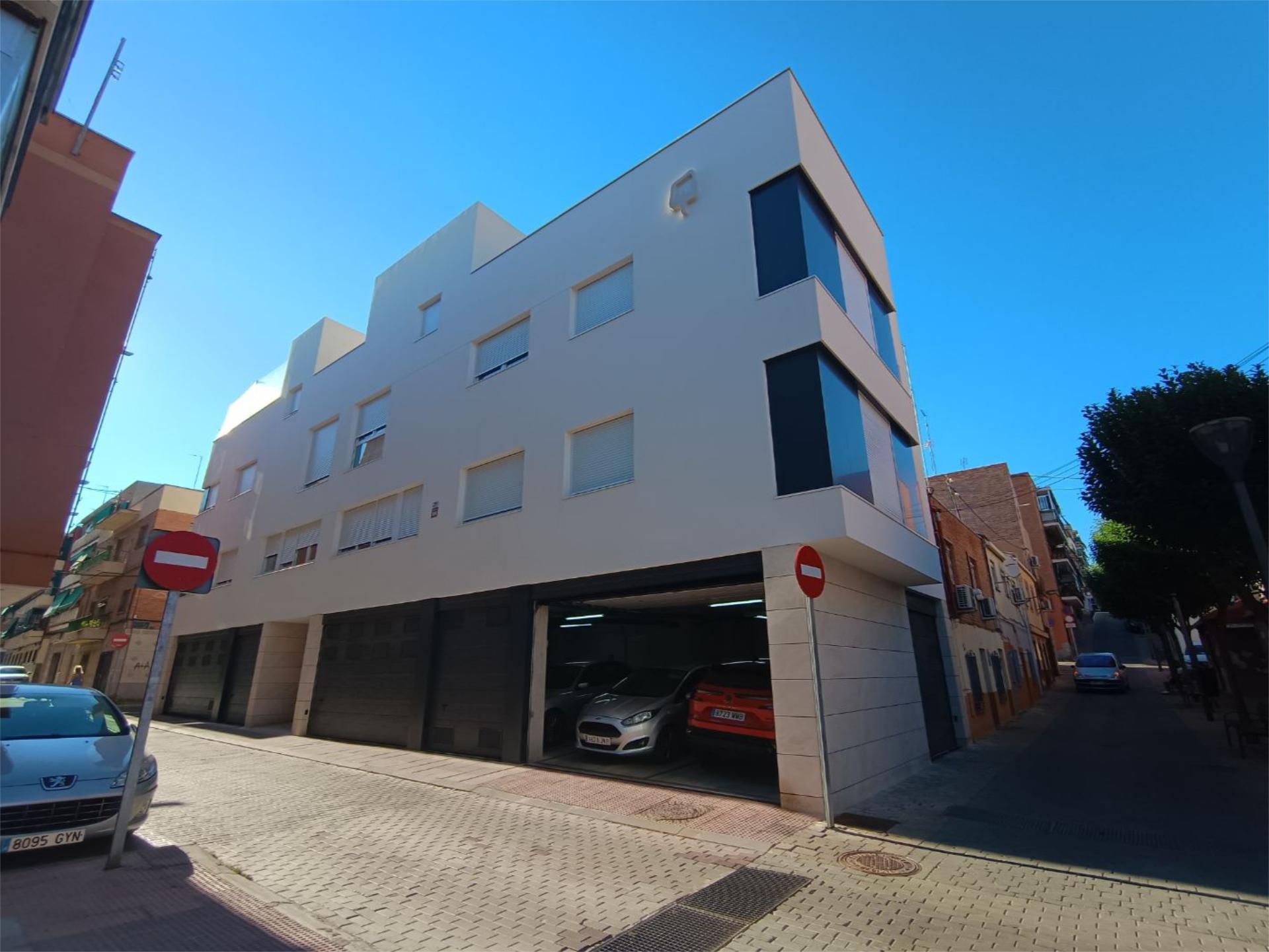 Exterior view of Flat to rent in San Sebastián de los Reyes  with Air Conditioner