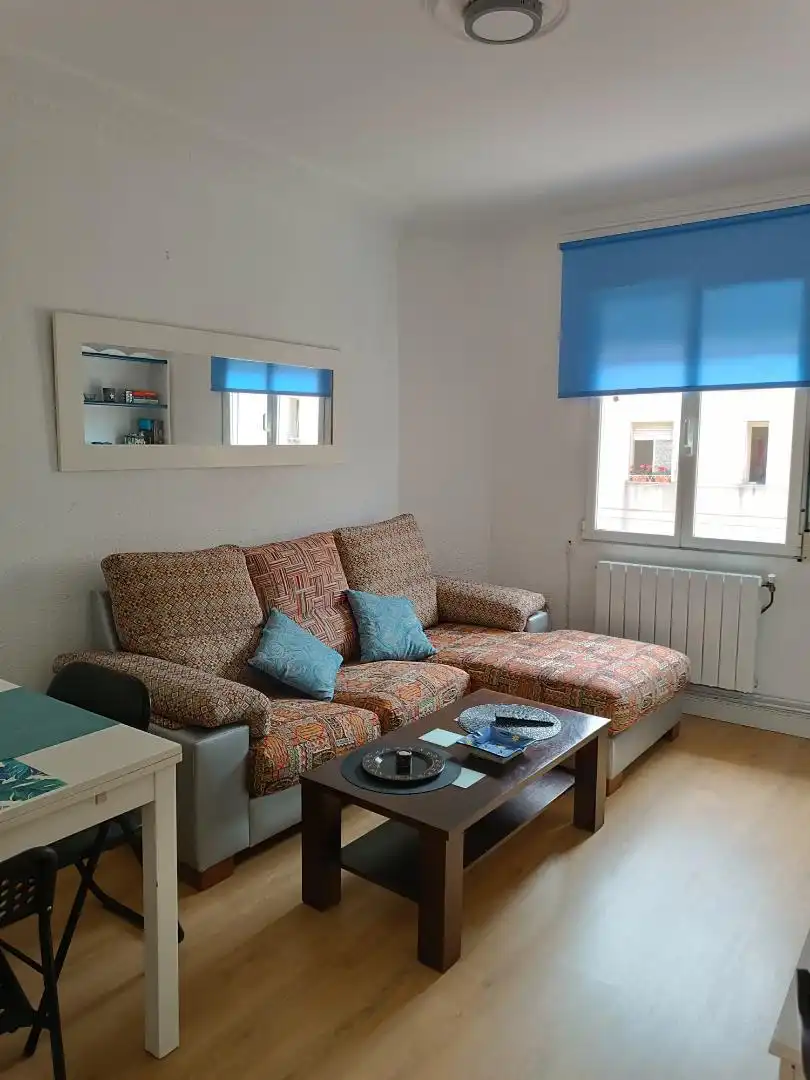 Sala de estar de Piso en venta en Santander con Calefacción, Parquet y Amueblado