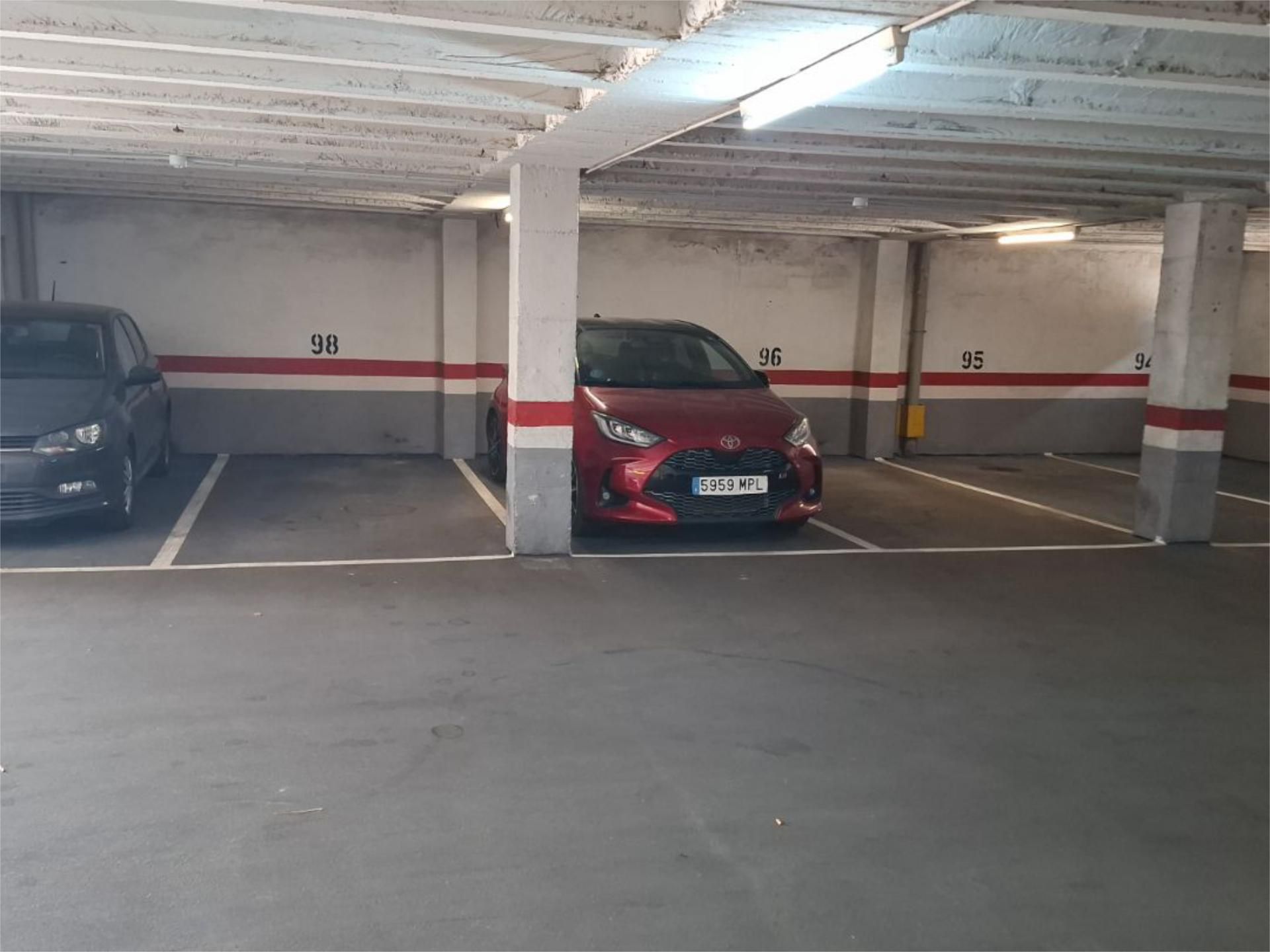 Aparcament de Garatge de lloguer en Esplugues de Llobregat