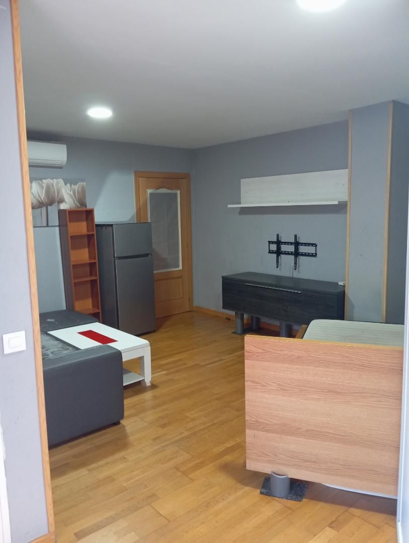 Living room of Flat to share in Parla  with Parquet flooring, Terrace and Furnished