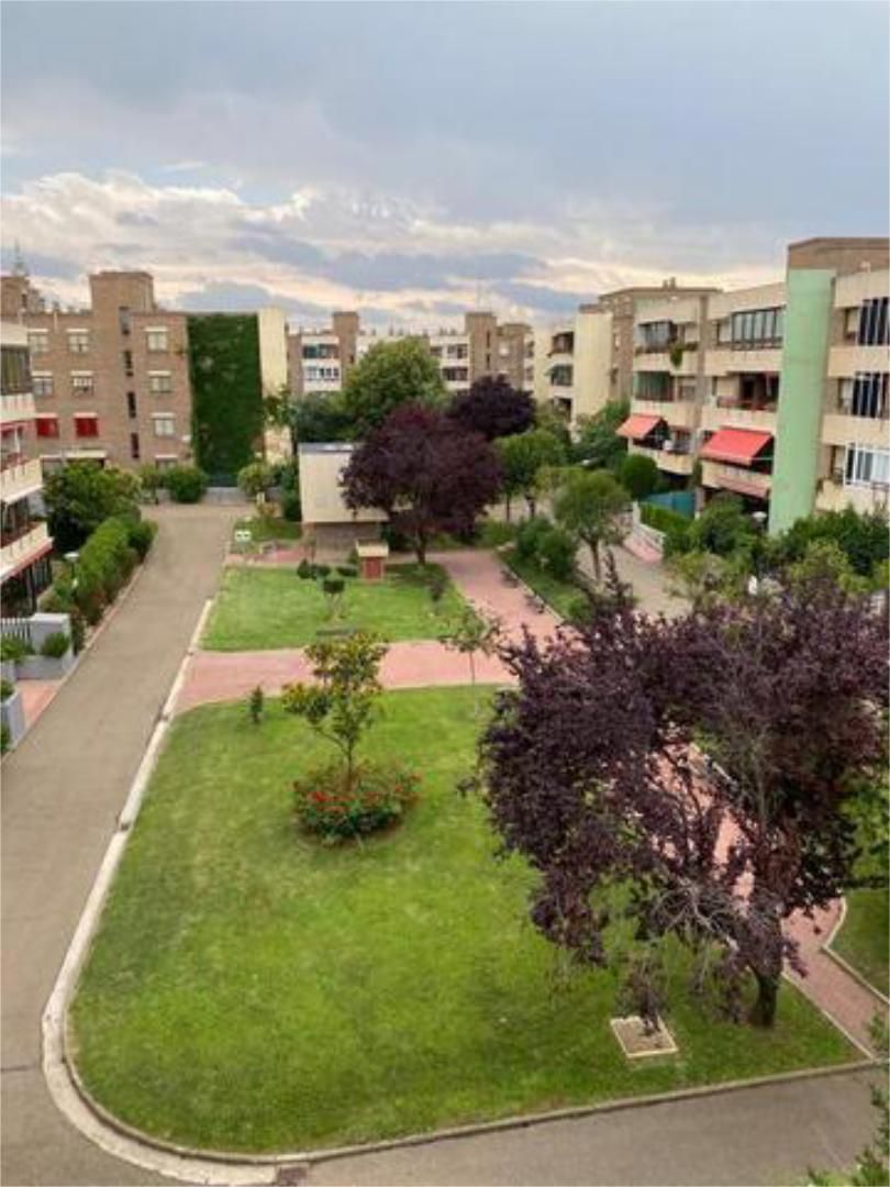 Flat to rent in Valdefierro