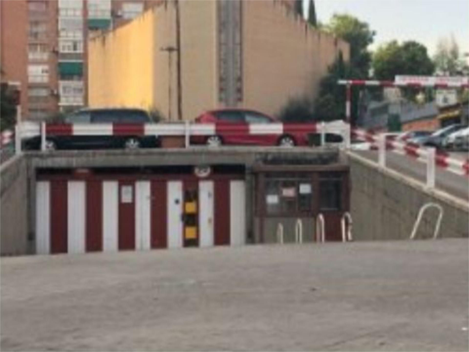 Parking de Garaje de alquiler en  Madrid Capital