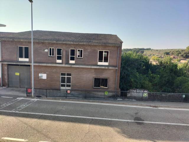 Piso en Venta en Calle Carretera, 15 en Cerezo