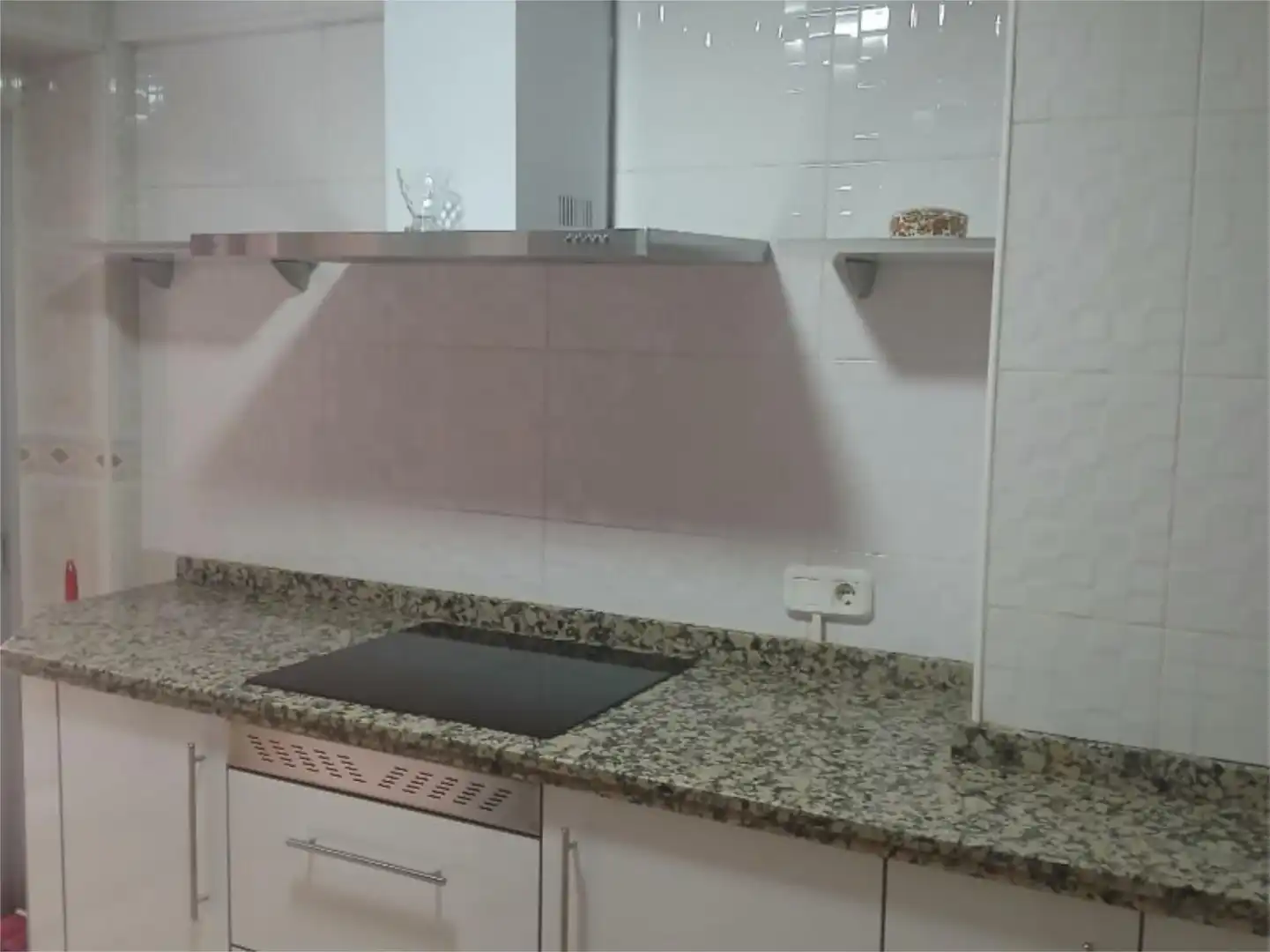 Pis en venda a Plaza Jazmín, 8, Fátima - Levante Cuina de Pis en venda en Córdoba amb Aire condicionat, Jardí privat i Terrassa