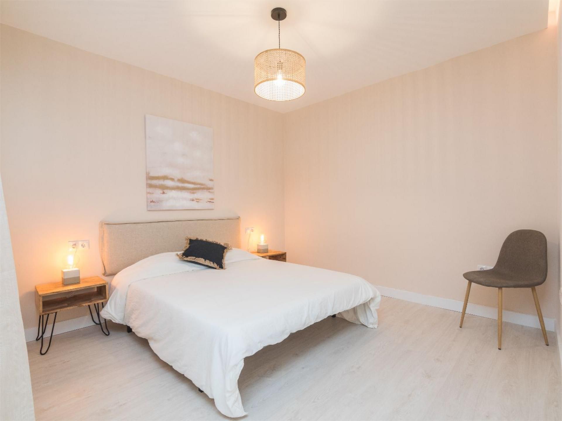 Bedroom of Flat to share in Elche / Elx  with Air Conditioner, Heating and Parquet flooring