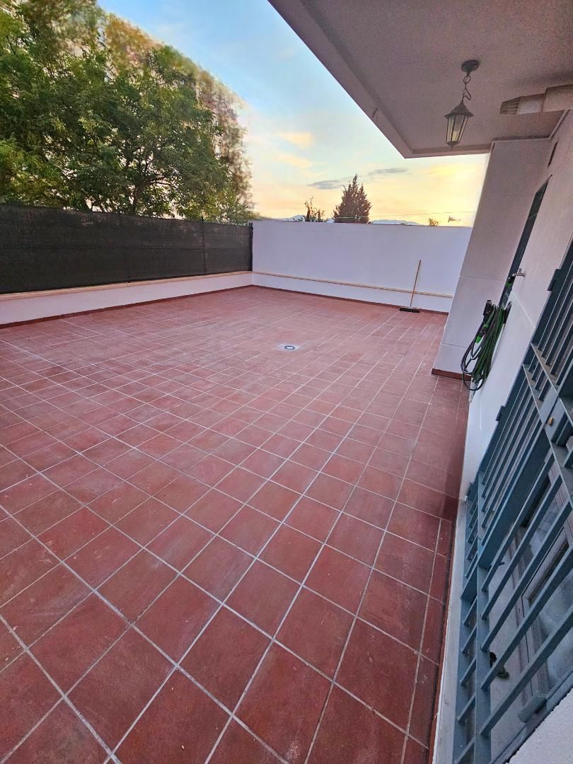 Terrassa de Pis de lloguer en Málaga Capital amb Jardí privat, Terrassa i Moblat