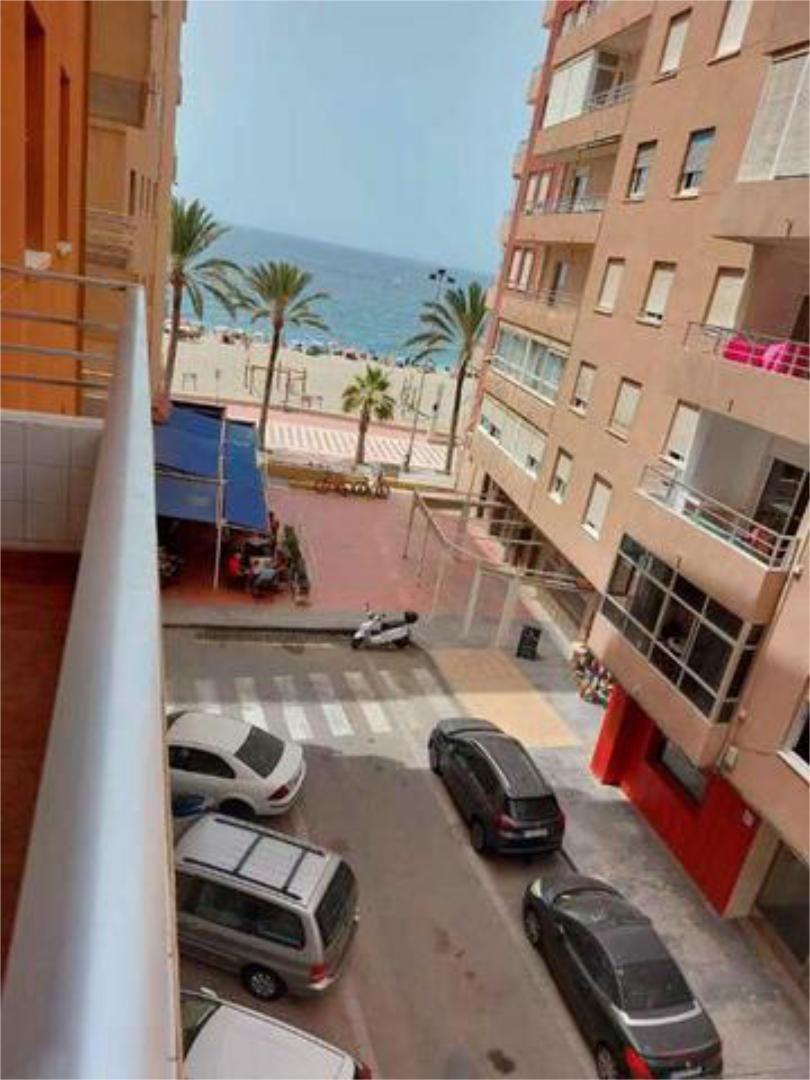 Vista exterior de Piso de alquiler en  Almería Capital con Terraza y Amueblado