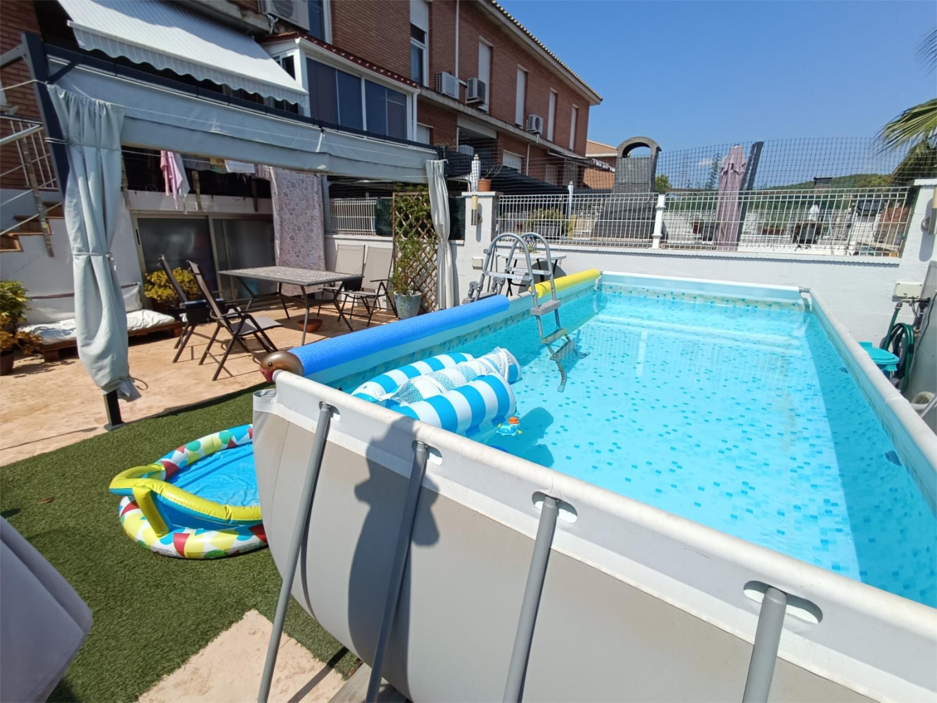 Swimming pool of Single-family semi-detached for sale in  Tarragona Capital  with Air Conditioner, Terrace and Balcony